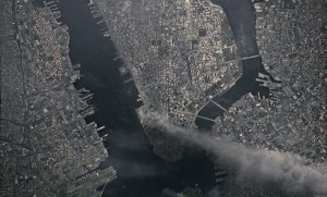 06Aug/wtc/ny020_comp