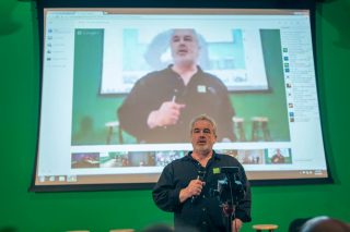 jfh_20130314_vfxtownhall_8445