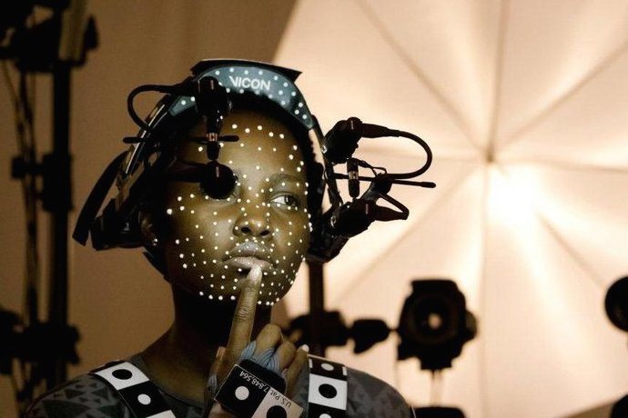 Lupita Nyongo in a mocap suit for The Force Awakens. Note the reference to the patent on the markers.